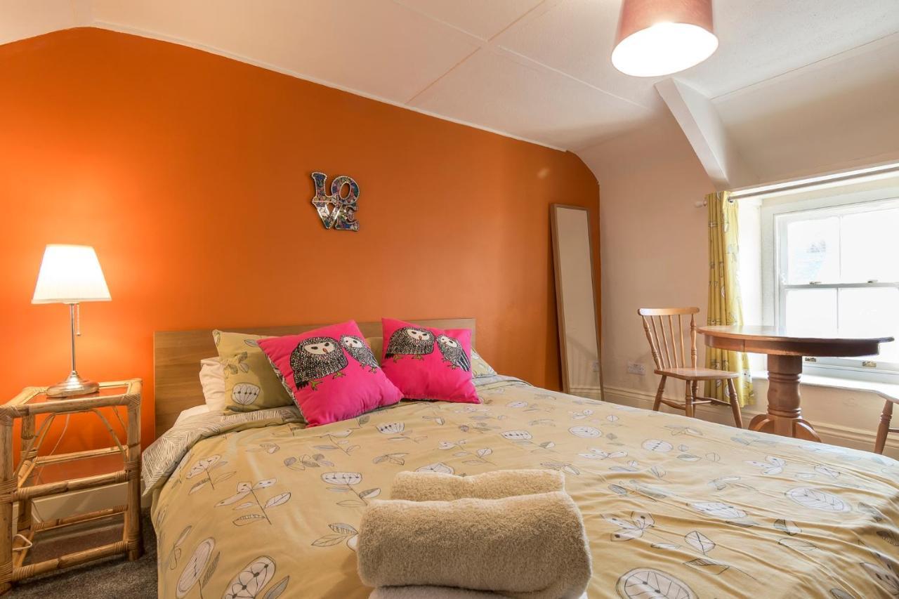 Manorbier Castle Inn Sunset Room Buitenkant foto