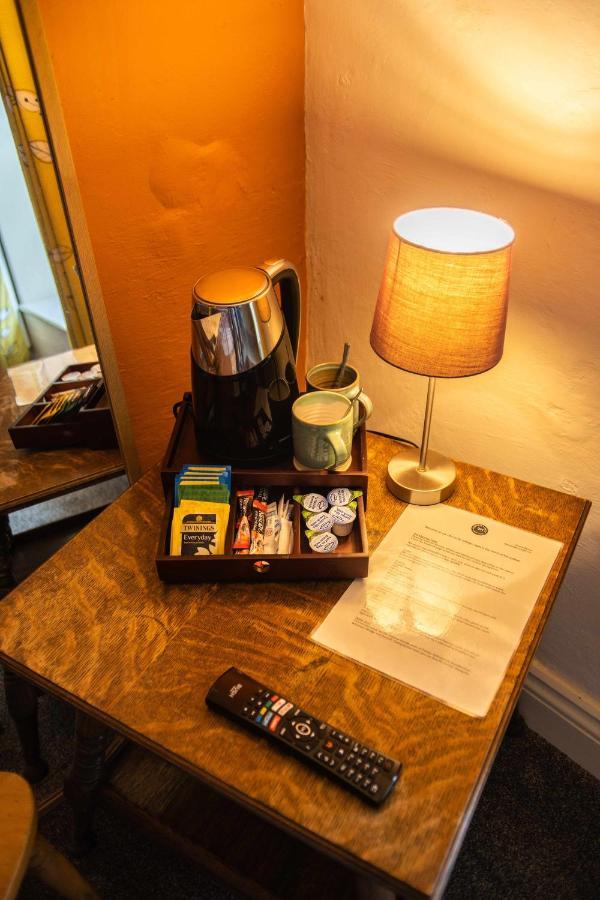 Manorbier Castle Inn Sunset Room Buitenkant foto